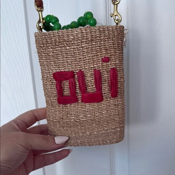 Clare V Totita - Picture 3 of 7